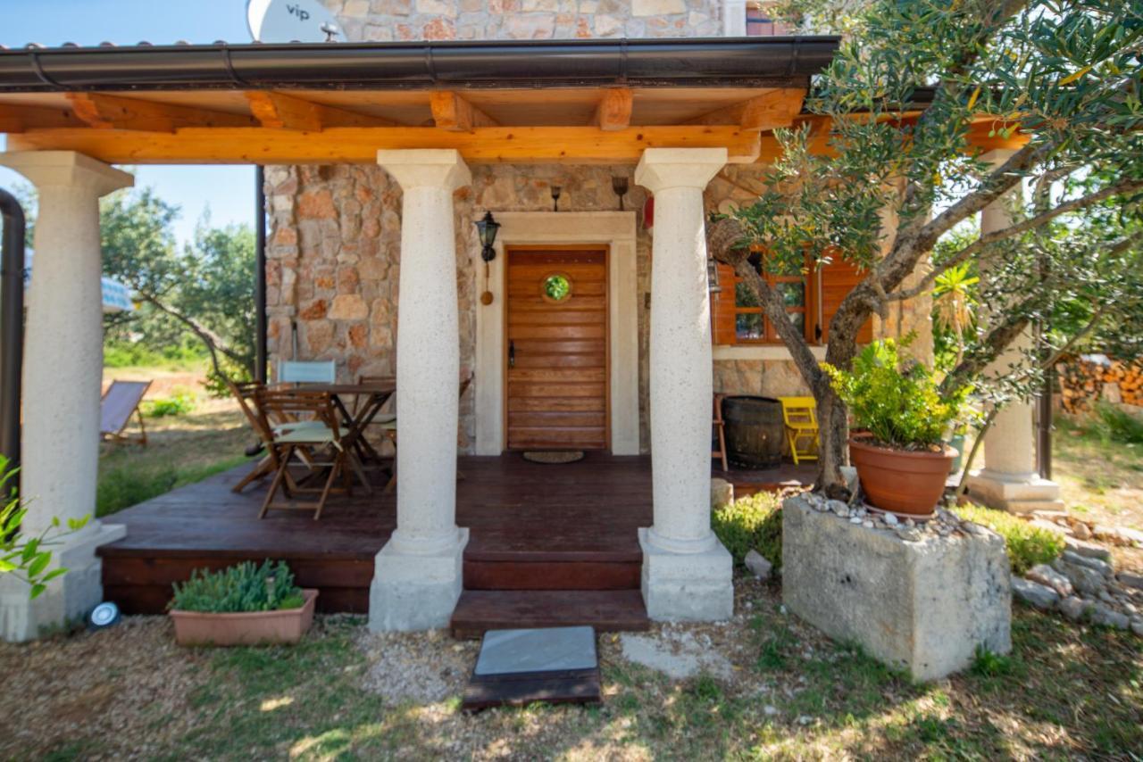 Villa Flaveico Pasman Exterior photo